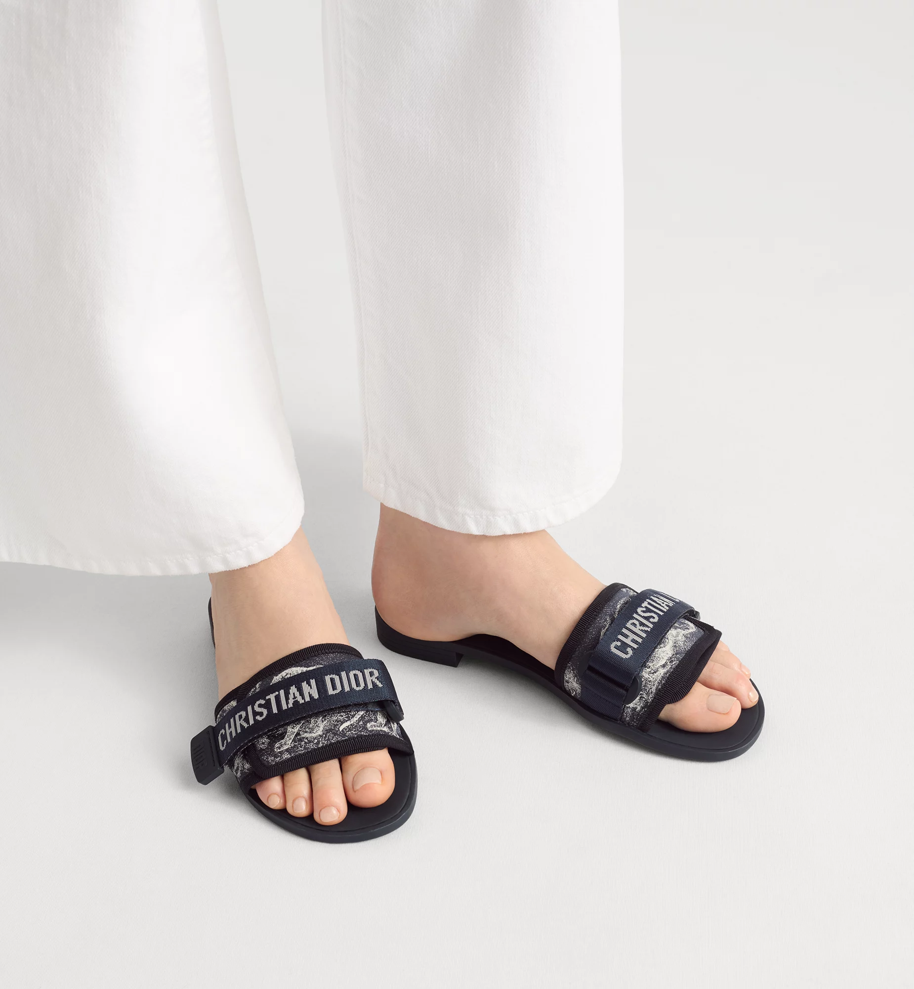 Dioriviera Dio(r)evolution Slide - Image 4